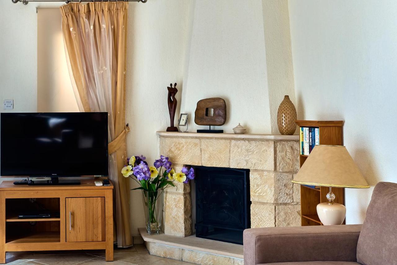 Villa Camelot By Ezoria Villas Κόλπος των Κοραλλιών Εξωτερικό φωτογραφία