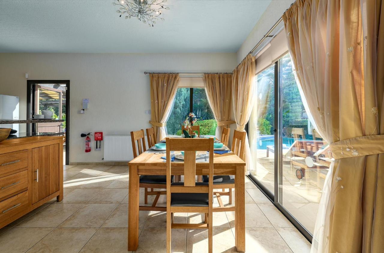 Villa Camelot By Ezoria Villas Κόλπος των Κοραλλιών Εξωτερικό φωτογραφία