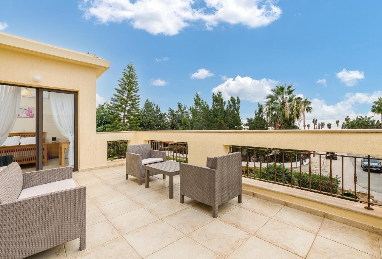 Villa Camelot By Ezoria Villas Κόλπος των Κοραλλιών Εξωτερικό φωτογραφία